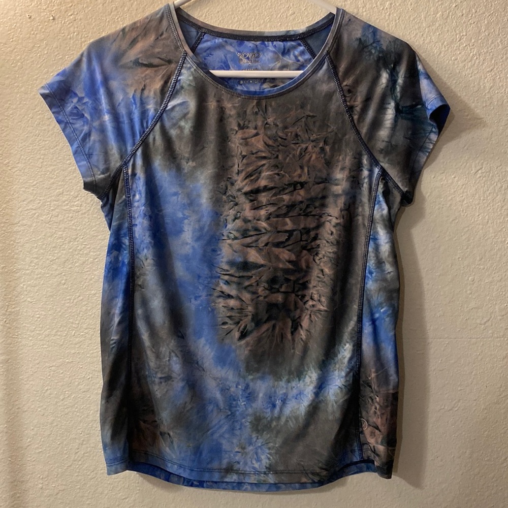 Athletic cap sleeve t-shirt